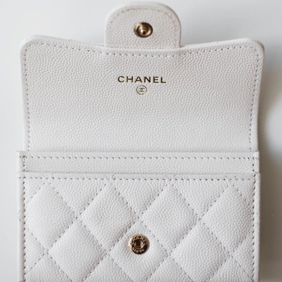 SOLD Chanel Quilted Caviar Leather Small Flap Card Holder in Cream & Gold HW - Picture 3 of 7